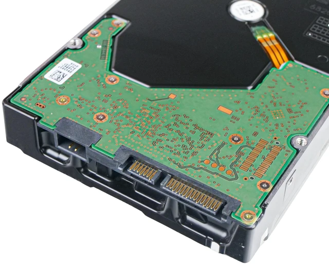 Alt view image 3 of 8 - WD Ultrastar DC HC550 18TB Hard Drive 3.5" Internal 512MB SATA 7200 RPM 512E SE NP3 DC HC550 0F38459 (WUH721818ALE6L4)