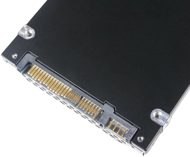 Alt view image 10 of 14 - Toshiba CM5-R 960GB KCM5DRUG960G PCIe Gen 3.0 x4 4GB/s 3D TLC U.2 NVMe 2.5" SSD
