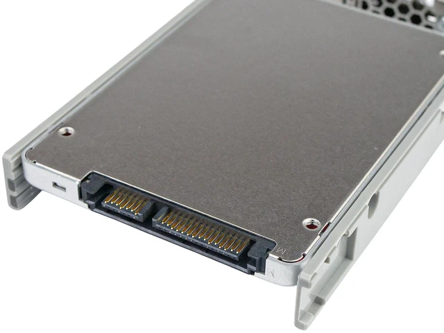 Alt view image 2 of 7 - Dell G13 03397M 480GB 1 DWPD SATA 6Gb/s 3D TLC 2.5in Enterprise Read Intensive Solid State Drive