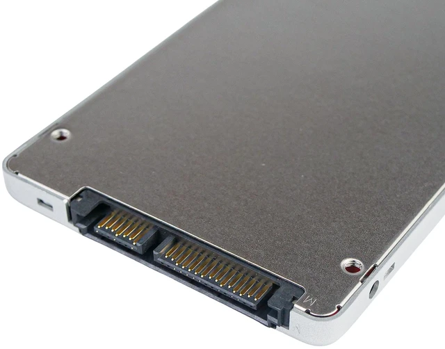 Alt view image 2 of 7 - Dell/SK hynix SE5110 HFS480G3H2X069N 480GB 1 DWPD SATA 6Gb/s 3D TLC 2.5in Enterprise Read Intensive Solid State Drive