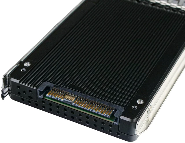 Alt view image 3 of 7 - Dell G14 0FVM8N 3.84TB 1 DWPD PCIe Gen 3.1 x4 4GB/s 3D TLC U.2 NVMe 2.5in Read Intensive Enterprise Solid State Drive