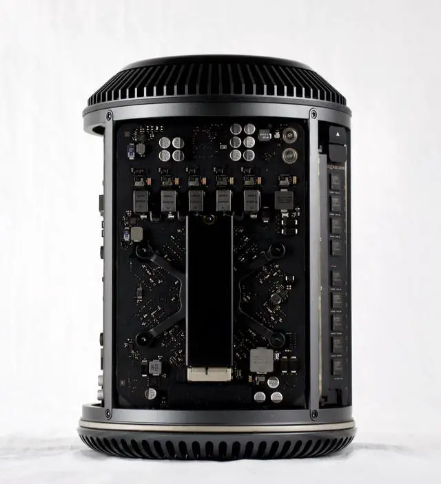 Alt view image 3 of 6 - Apple Late 2013 Mac Pro 3.5GHz 6-core/64 GB RAM/256 GB Flash/Dual AMD FirePro D500 MD878LL/A
