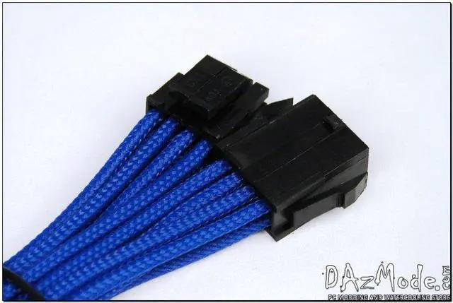 Alt view image 4 of 6 - Darkside 4+4 EPS 12" (30cm) HSL Single Braid Extension Cable - Blue UV, 4+4-Pin CPU (DS-0074)