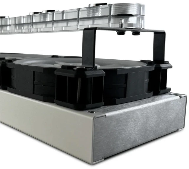 Alt view image 7 of 7 - Stealkey Customs FLEX Mounting Bracket 28mm (120mm Fan) (SW10136)