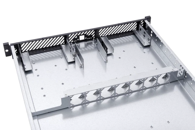 Alt view image 5 of 7 - Alphacool ES 1U - 19" - ServerRack - Watercooling Ready (25051)