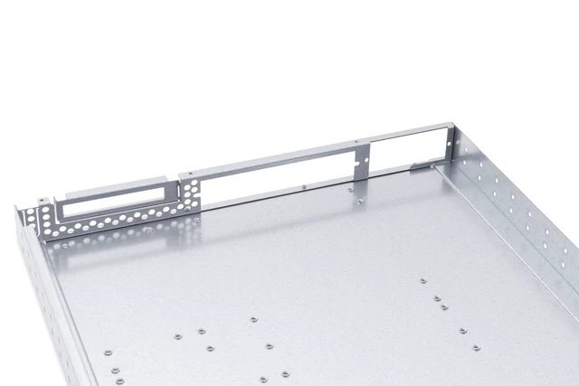 Alt view image 4 of 7 - Alphacool ES 1U - 19" - ServerRack - Watercooling Ready (25051)