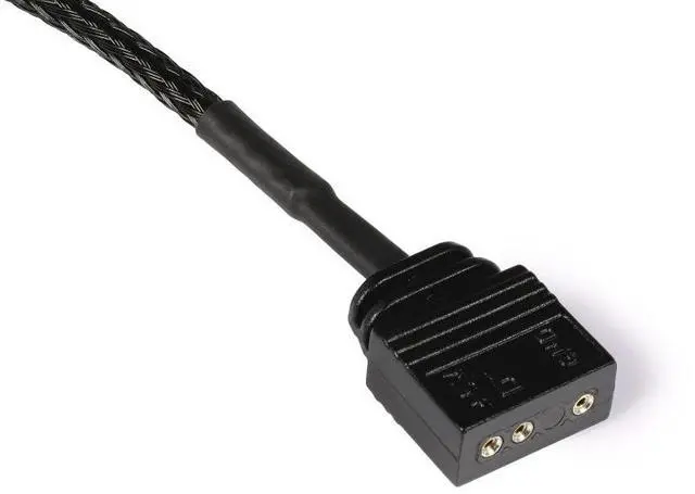 Alt view image 2 of 7 - Alphacool Y-Splitter aRGB 3-Pin to 3x 3-Pin Cable - 15cm (18709)