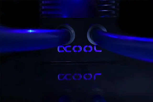 Alt view image 17 of 20 - Alphacool Eisstation Reservoir and DC-LT 2600 Ultra pump
