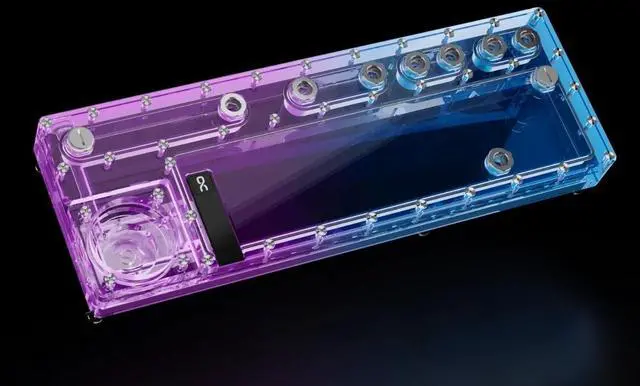 Alt view image 3 of 7 - Alphacool Core Distro Plate 420 Left VPP/D5 (13890)