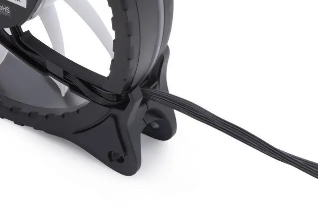 Alt view image 6 of 7 - Alphacool Front I/O-Panel with USB 2.0 and Cable Kit for Servercases (25054)