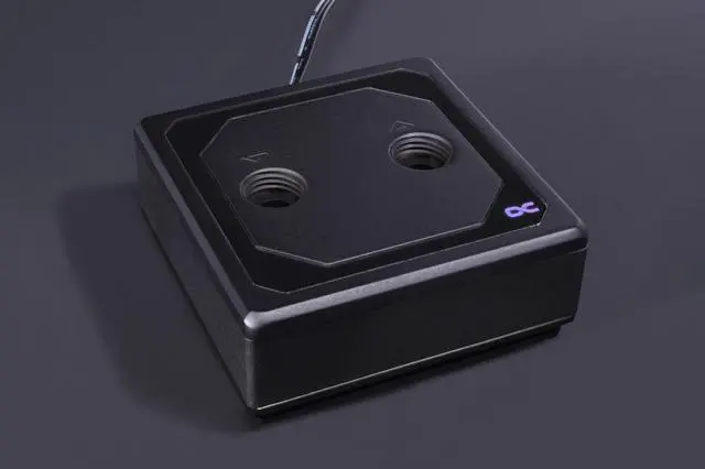 Alt view image 5 of 8 - Alphacool Eisblock XPX Aurora Edge - Full Brass Black Digital RGB CPU Water Block, G1/4, Nickel Plated Copper (13082)
