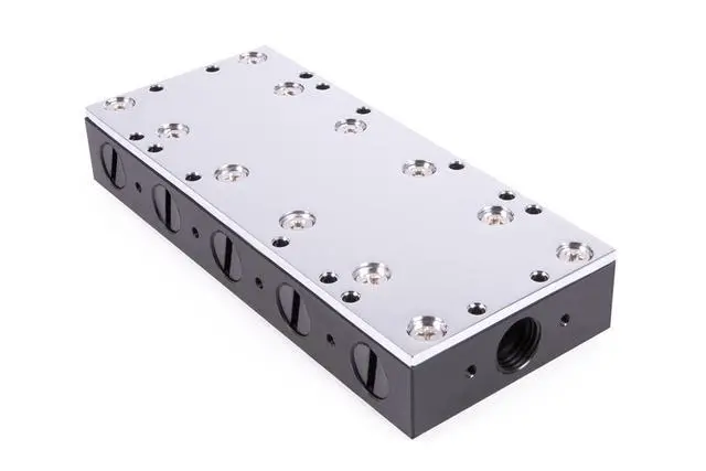 Alt view image 2 of 7 - Alphacool ES Distro Plate C5 (12995)
