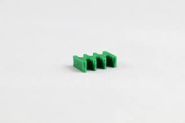 Alt view image 3 of 4 - Darkside 6-Pin Cable Management Holder- Dark Green (3DS-0085)