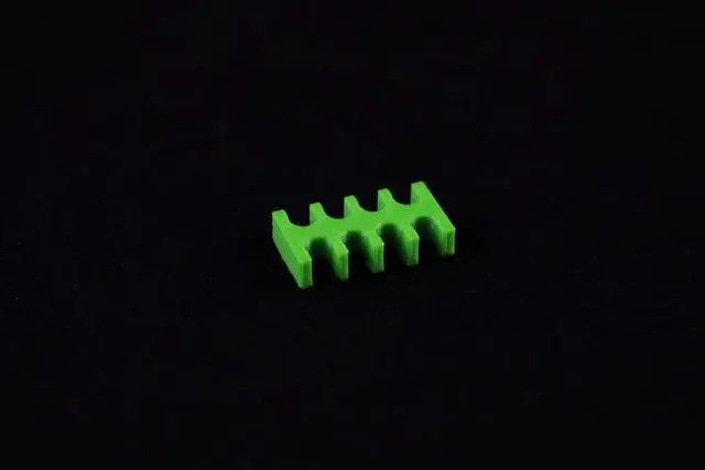 Alt view image 4 of 5 - Darkside 8-Pin Cable Management Holder - Green (3DS-0034)