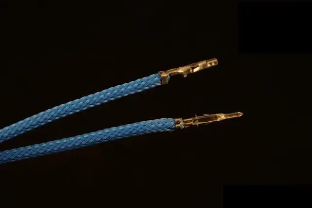Alt view image 2 of 2 - Darkside 12" (30cm) Male-Female Pre-Sleeved ATX and PCI-E Wire â Aqua Blue (DS-0800)