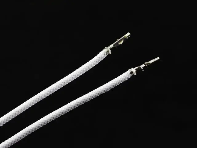 Alt view image 2 of 2 - Darkside 17.5" (45cm) Female-Female Pre-Sleeved ATX and PCI-E Wire â White (DS-0647)
