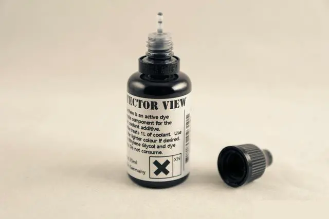 Alt view image 4 of 6 - Darkside Protector View Coloring Dye Concentrate 35ml â Black UV (DS-1162)