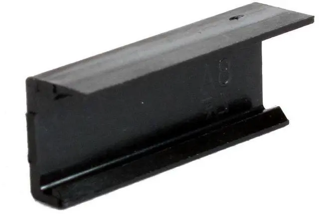 Alt view image 4 of 5 - ModMyMods MMM 5-Pin SATA "Push In" End Cover- Black (MOD-0249)