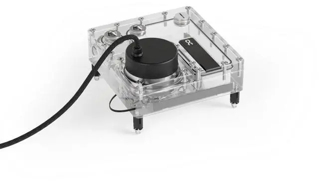 Alt view image 5 of 7 - Alphacool Core 140mm Reservoir with VPP/D5 Pump (13889)