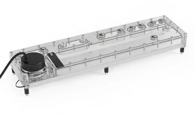 Alt view image 4 of 6 - Alphacool Core Distro Plate 480 VPP/D5 - Left with VPP D5 Apex Pump (14578)