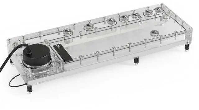 Alt view image 4 of 6 - Alphacool Core Distro Plate 420 VPP/D5 - Left with VPP D5 Apex Pump (14578)