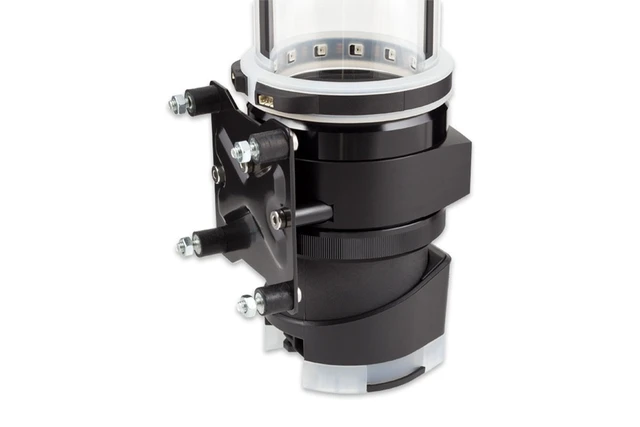 Alt view image 2 of 5 - Aquacomputer ULTITUBE D5 150 PRO Reservoir with D5 NEXT Pump (34109)