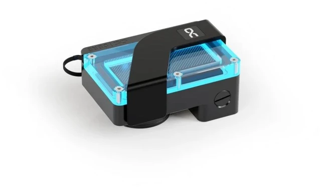 Alt view image 2 of 12 - Alphacool Core DDCzero Flat Reservoir 90 with Pump (14567)