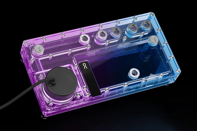 Alt view image 2 of 6 - Alphacool Core Distro Plate 280 VPP/D5 - Left with VPP D5 Apex Pump Reservoir, G1/4, 360ml, Acrylic, Clear (14573)