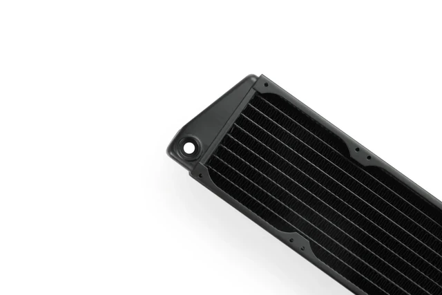 Alt view image 5 of 12 - Alphacool ES HPE-60 Full Copper X-Flow 80mm Quad Radiator 5 Bar, G1/4, 60mm, Black (10233)