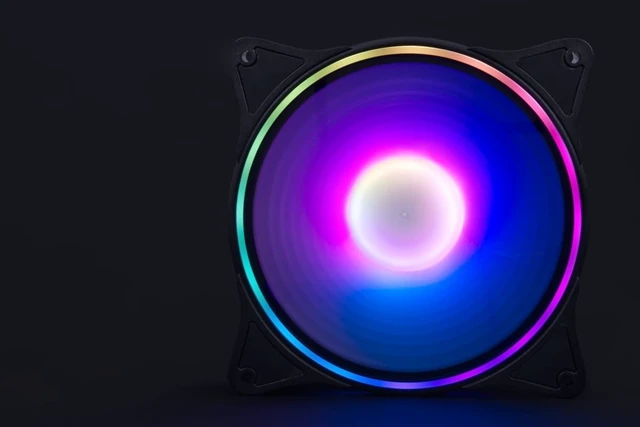 Alt view image 3 of 7 - Alphacool Rise Aurora 140mm Fan 140x140x25mm (24837)