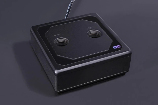Alt view image 4 of 6 - Alphacool Eisblock XPX Aurora Edge - Full Brass Black Digital RGB CPU Water Block, G1/4, Nickel Plated Copper (13082)