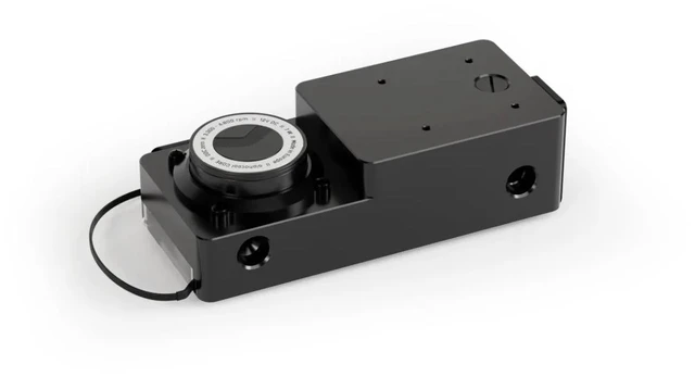 Alt view image 3 of 6 - Alphacool Core DDCzero Flat Reservoir 140 with Pump (14568)