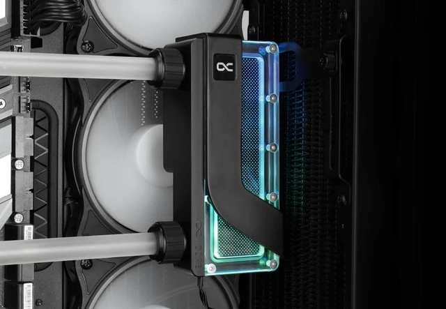 Alt view image 5 of 6 - Alphacool Core DDCzero Flat Reservoir 140 with Pump (14568)