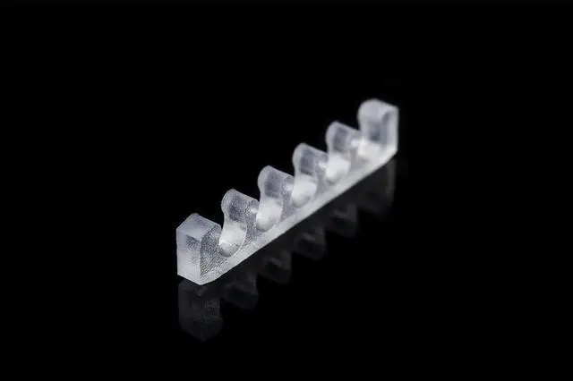 Alt view image 2 of 12 - Alphacool Eiskamm X5 Flat - 3mm Clear- 4 pcs (24750)