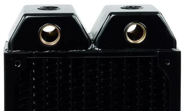 Alt view image 4 of 11 - Alphacool NexXxoS XT45 Full Copper 140mm Radiator (14168)