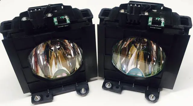 Main image of Advanced Lamps Lamp & Housing TwinPack for The Panasonic PT-DW5100U Projector