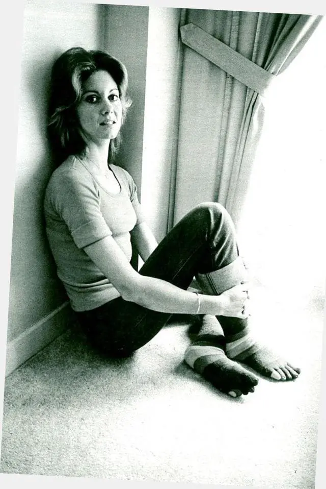 Main image of Olivia Newton John Poster 24"x36" 24x36