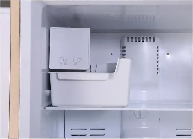 Alt view image 5 of 7 - Conserv 30in RETRO Refrigerator 18cf Top Mount w/AUTOMATIC ICE MAKER 110V Handle