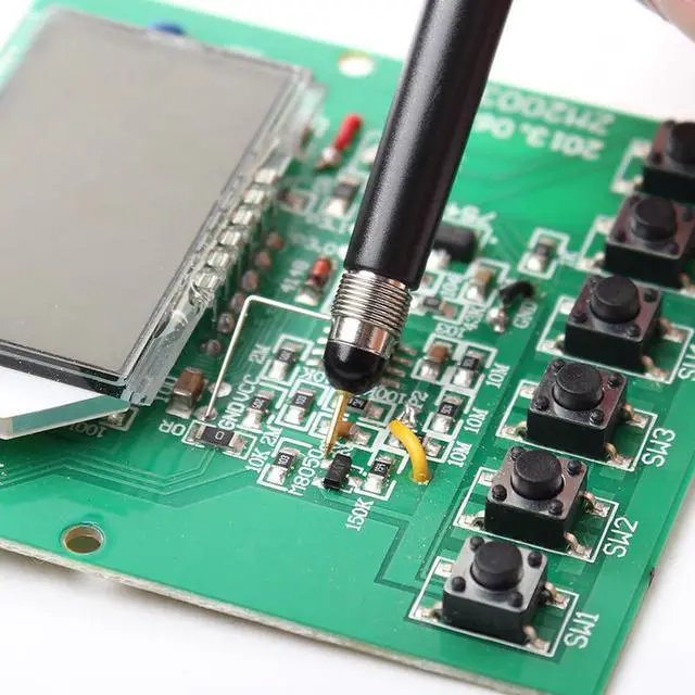 Alt view image 3 of 5 - 100 MHz Oscilloscope Probe, x1 / x10 Switchable