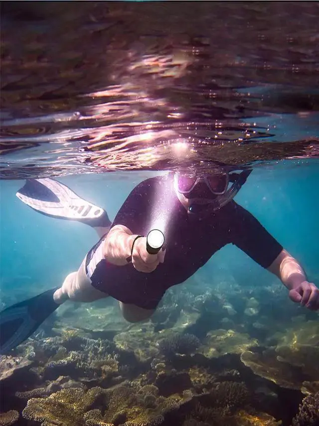 Alt view image 5 of 7 - 9000LM Upgrade XHP160 Diving Flashlight Powerful Profession