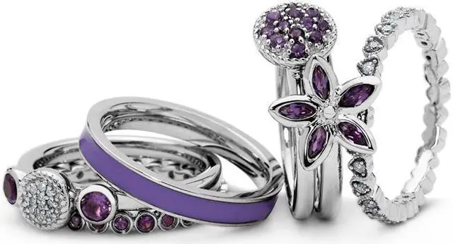 Alt view image 2 of 5 - 1/5 Carat (ctw) Purple Amethyst Cluster Ring in Sterling Silver