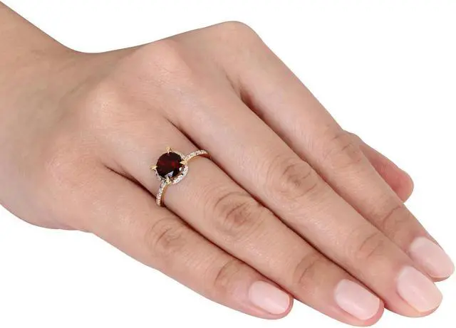 Alt view image 3 of 4 - Garnet Ring with Diamonds 1.60 Carat (ctw) in 10K Yellow Gold