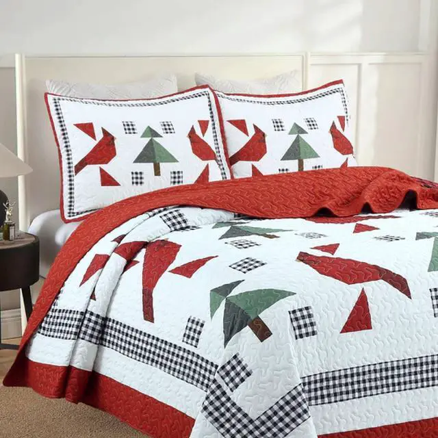 Main image of Ventray Christmas Quilt Set Queen - Reversible Bedspread Coverlet Winter Red Cardinals  Mailbox Bedding Lightweight Bed Cover - Holiday Bedding Gift for Kids Adults, 1 Quilt 2 Pillow Shams