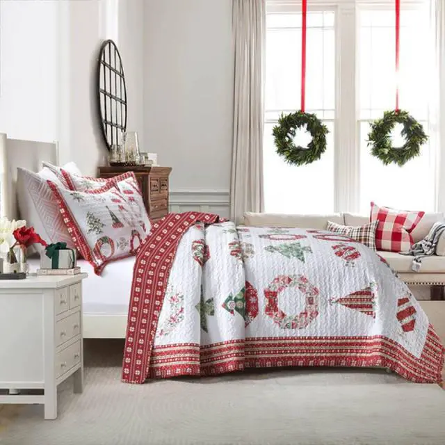 Alt view image 4 of 6 - Ventray Christmas Quilt Set King - Reversible Bedspread Coverlet Winter Christmas Quilt  Bedding Lightweight Bed Cover - Holiday Bedding Gift for Kids Adults, 1 Quilt 2 Pillow Shams