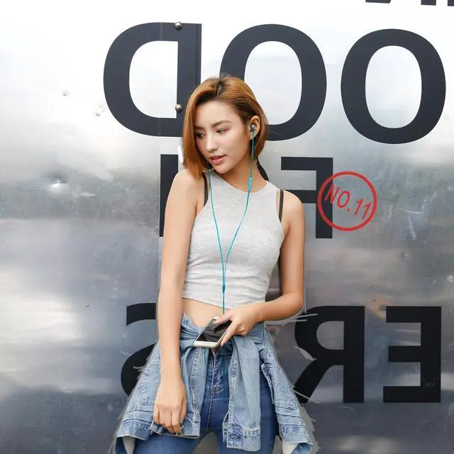 Alt view image 6 of 8 - Edifier P293 Plus Headphones In-Ear Earphones Inline Volume Playback Controls Flat L Shaped Cable Comfortable Eartips - Green