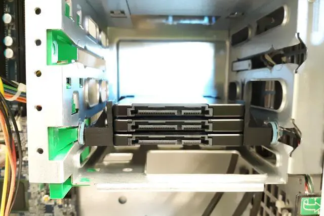 Alt view image 7 of 7 - Compeve SSD/HDD Carrier Adapter Caddy Mounting Tray Bracket Bay 2.5" to 3.5" 3xSSD For HP Workstations Z210 Z220 Z230 Z400 Z420