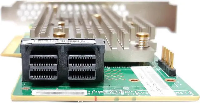 Lenovo RAID 930-16i + 8x2.5'' SASバックプレーン Lenovo RAID 930-16i + 8x2.5'' SASバックプレーン Lenovo RAID 930