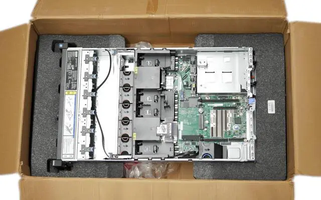 Alt view image 4 of 5 - Lenovo Thinksystem SR650 2U 2way Xeon Silver 4208 2.1GHz 16GB RAM CTO 7X06A0FHNA