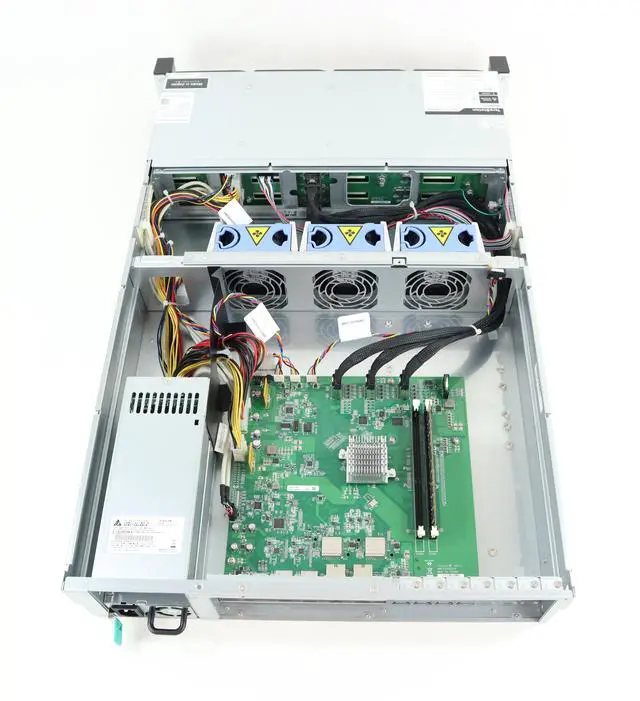 Alt view image 5 of 5 - Buffalo TeraStation 51210RH RAM 8GB HDD None 12bays Gig Ethernet TS51210RH9612