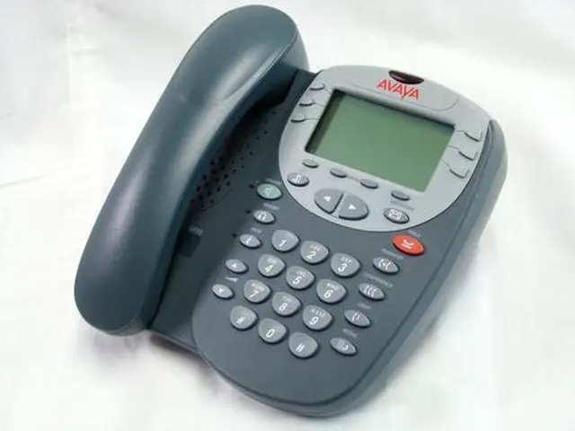 Alt view image 3 of 5 - Avaya 700382005 5410 IP Phone - Wall Mountable, Desktop